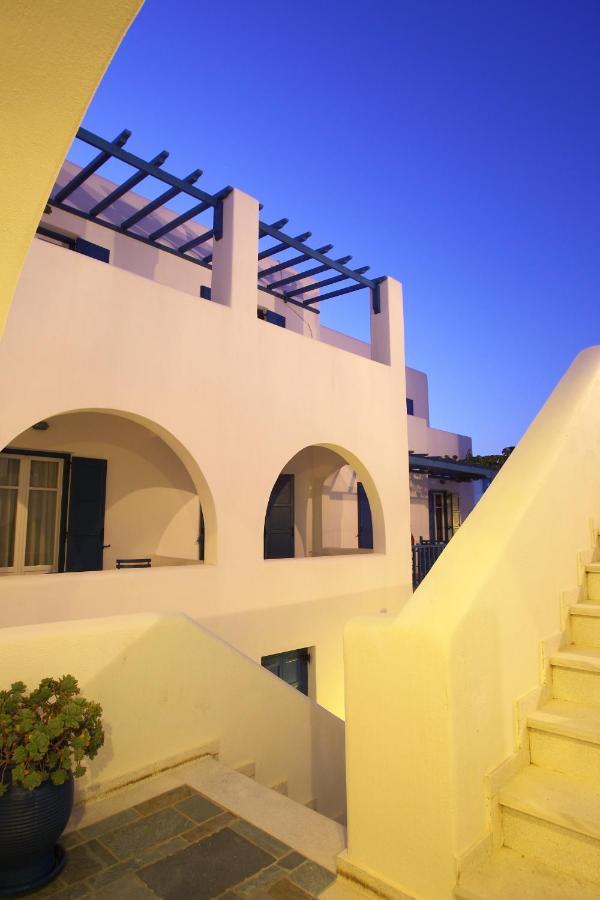 Paros Inn Logaras Exterior photo